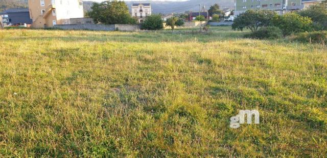 For sale of land in Barreiros