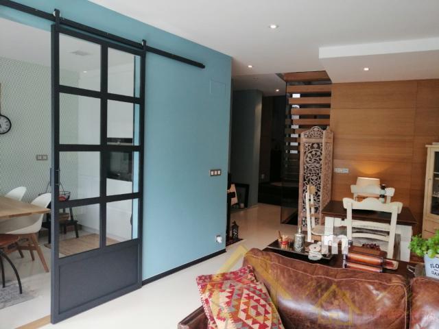 For sale of chalet in Lugo