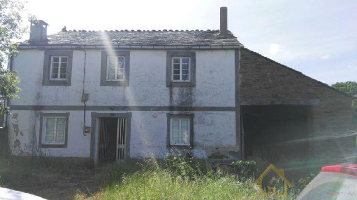 For sale of house in Lugo