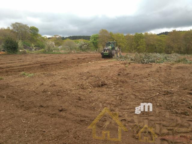 Venta de terreno en Lugo