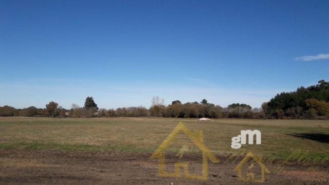 For sale of rural property in Outeiro de Rei