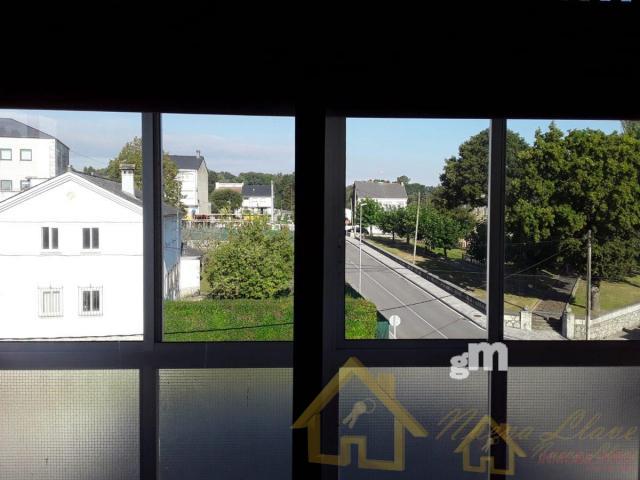 For sale of flat in Friol