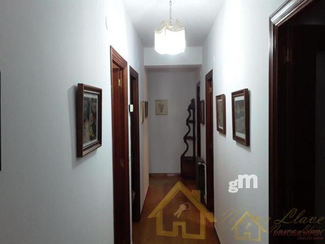 For sale of flat in Friol