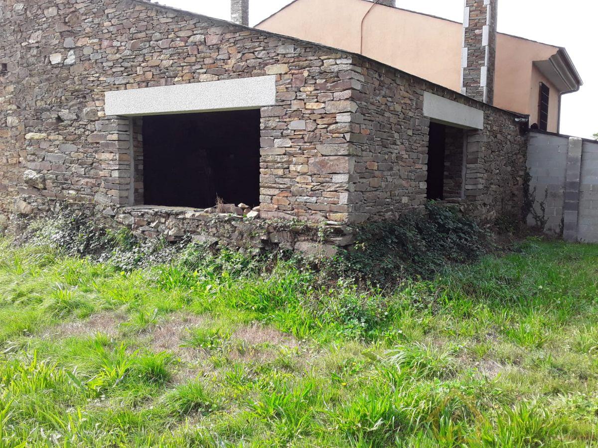 For sale of house in Cospeito