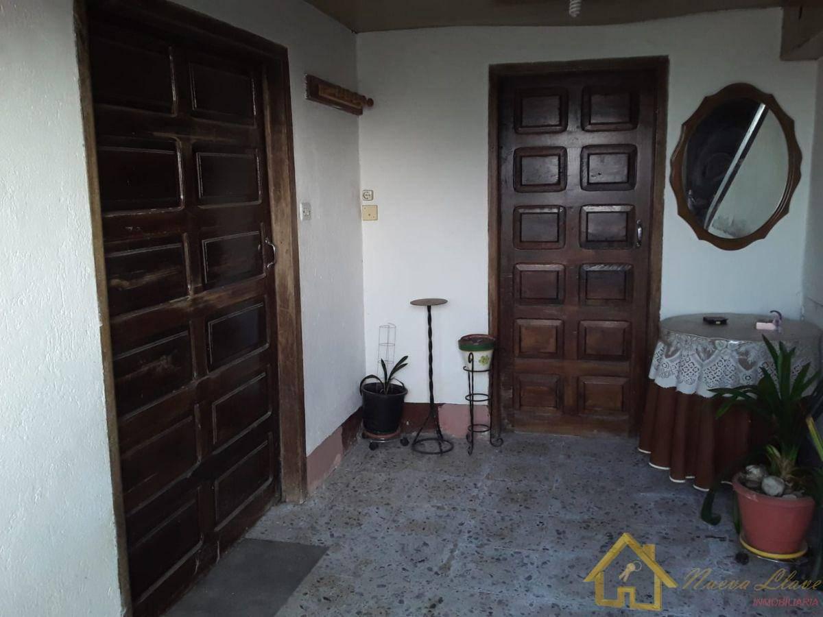 For sale of house in Friol