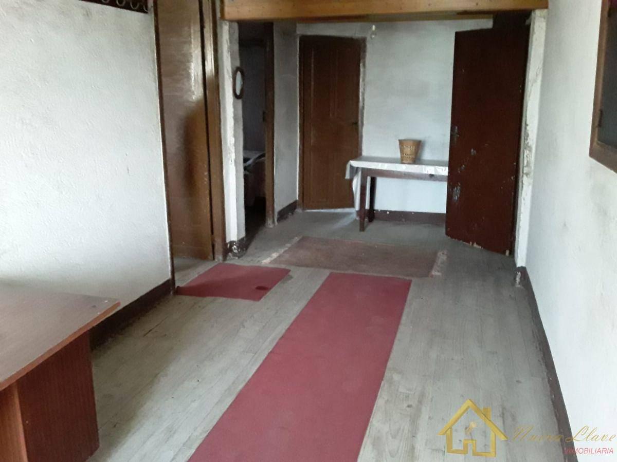 For sale of house in Friol