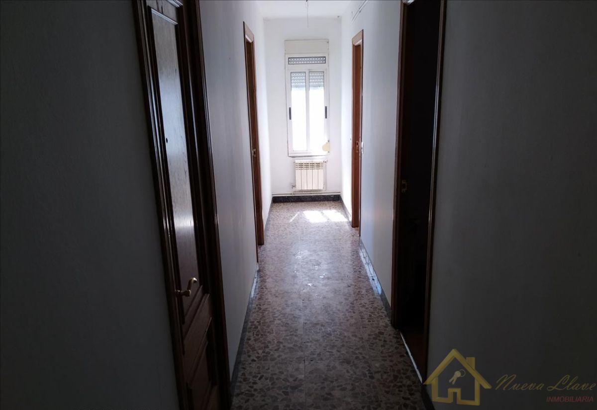 For sale of flat in Rábade