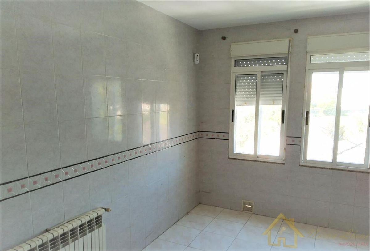 For sale of flat in Rábade