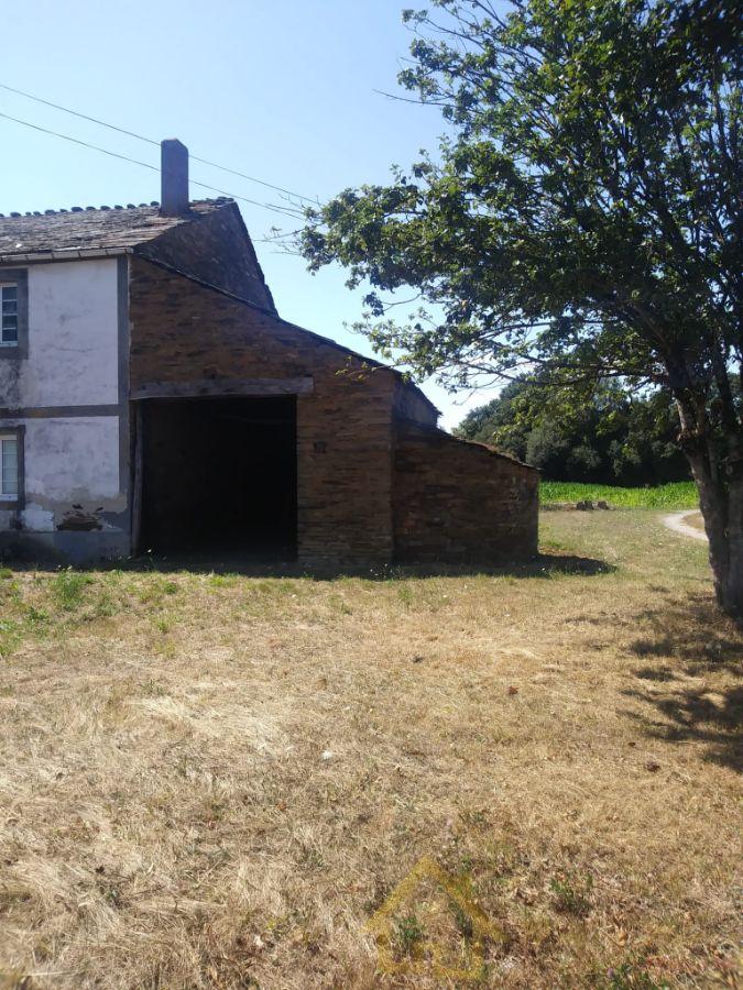 For sale of house in Cospeito