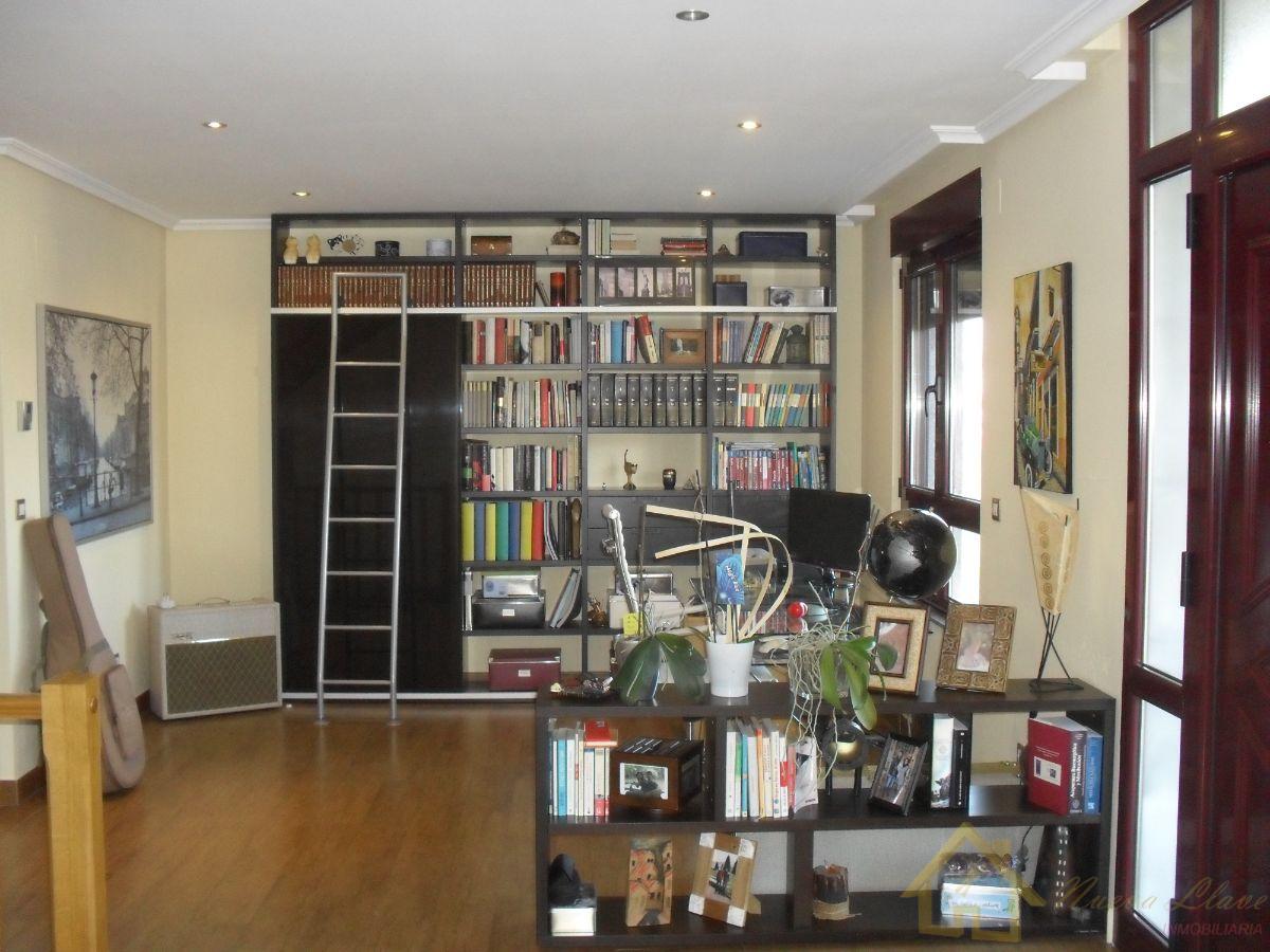 For sale of chalet in Lugo