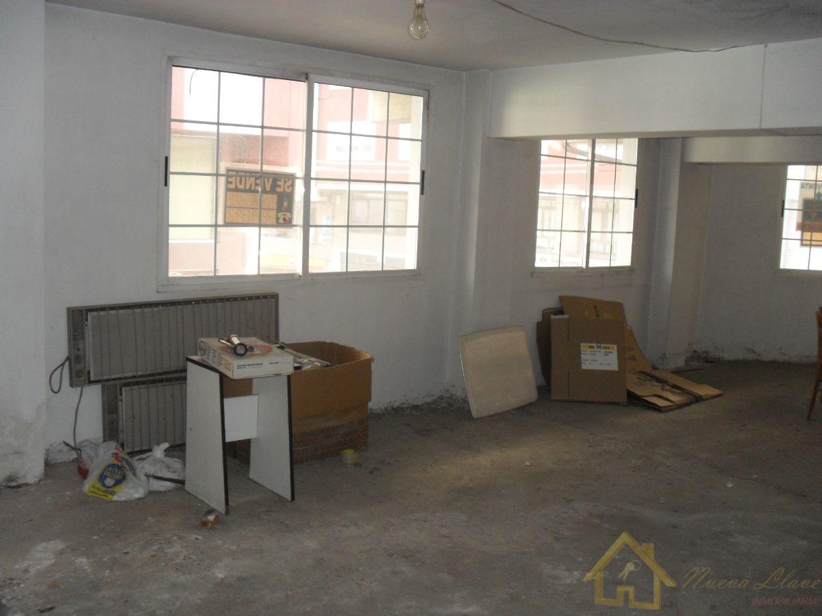 For sale of office in Lugo