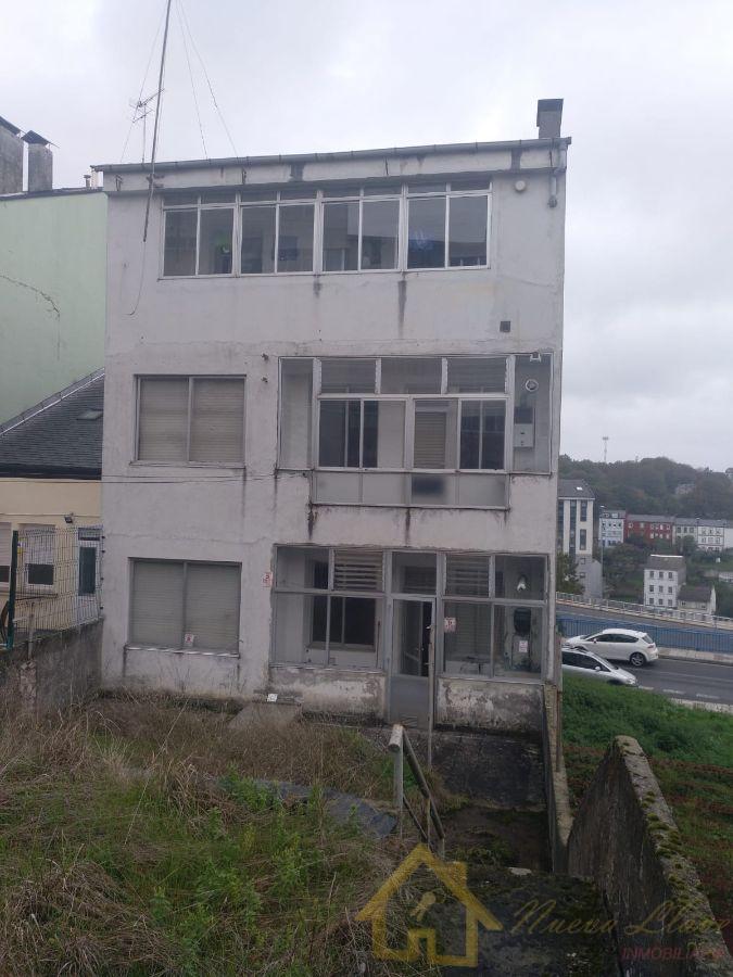 For sale of building in Lugo
