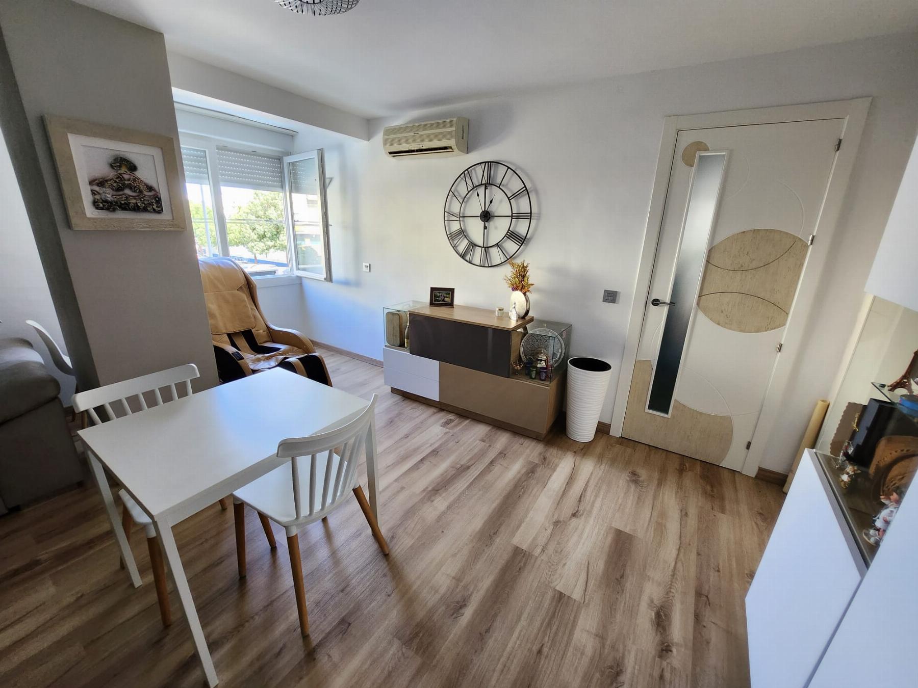 For sale of flat in Cádiz
