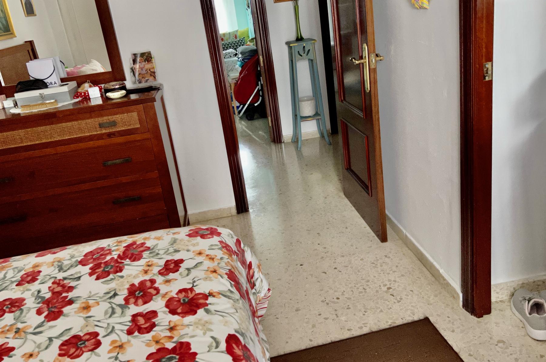 For sale of flat in Cádiz