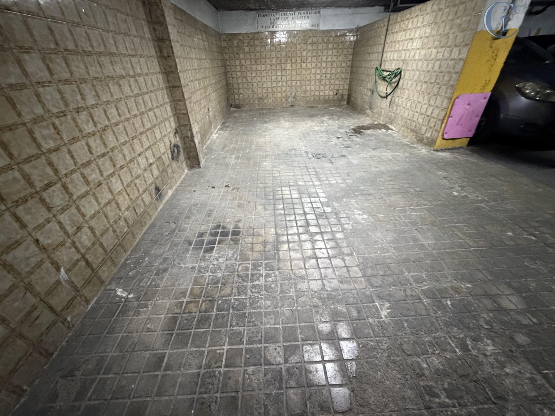 Venta de garaje en Cádiz