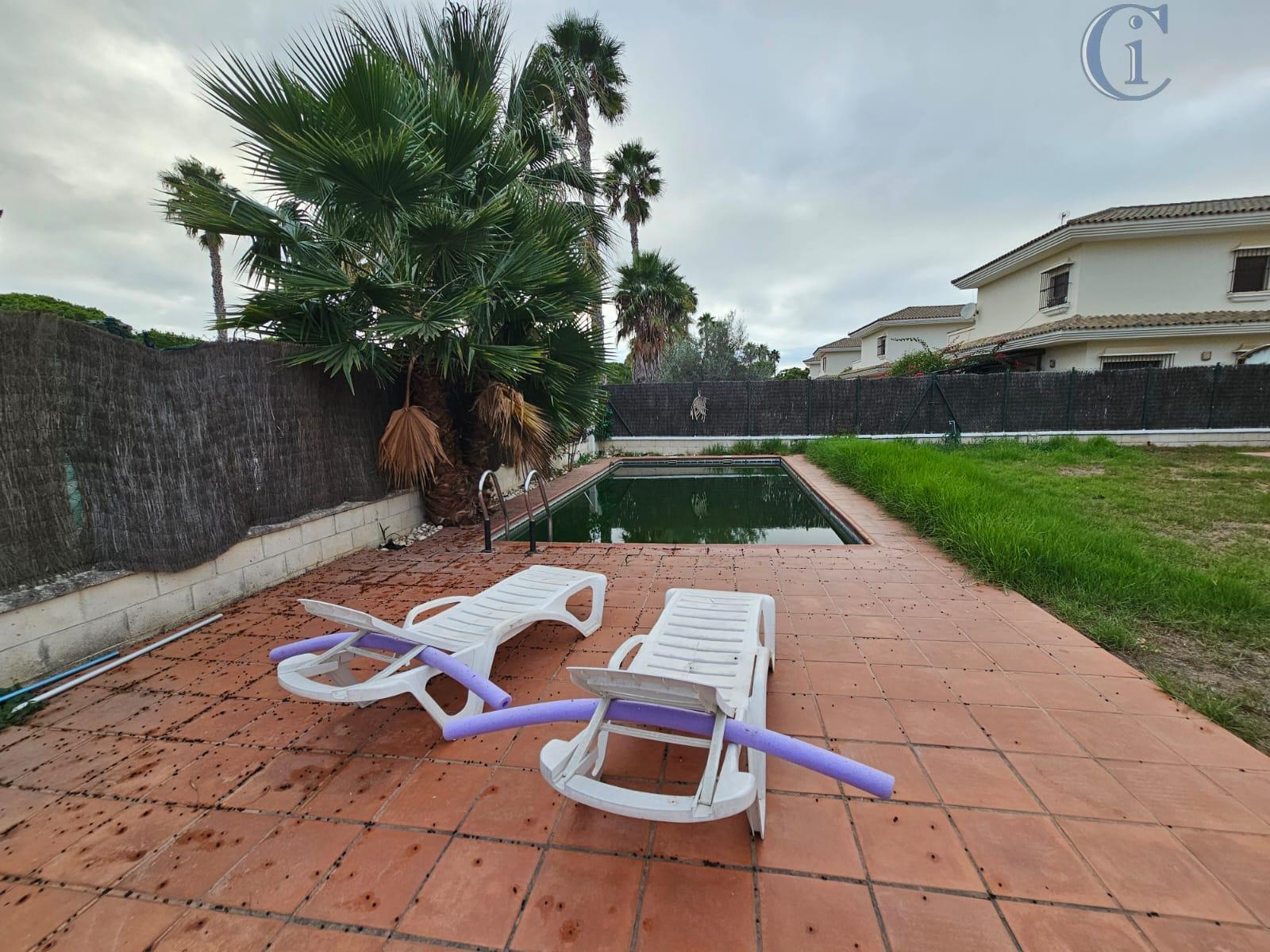 Venta de chalet en Chiclana de la Frontera