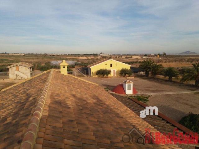 For sale of chalet in Murcia
