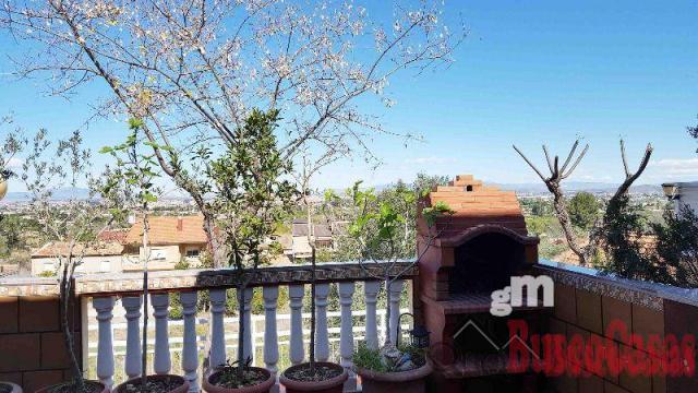 For sale of duplex in Algezares