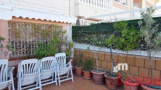 For sale of duplex in Algezares