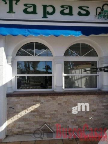 Venta de local comercial en Guardamar del Segura