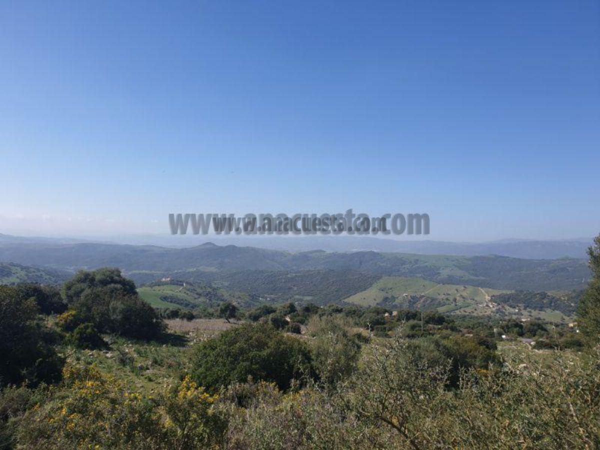 For sale of rural property in Casares