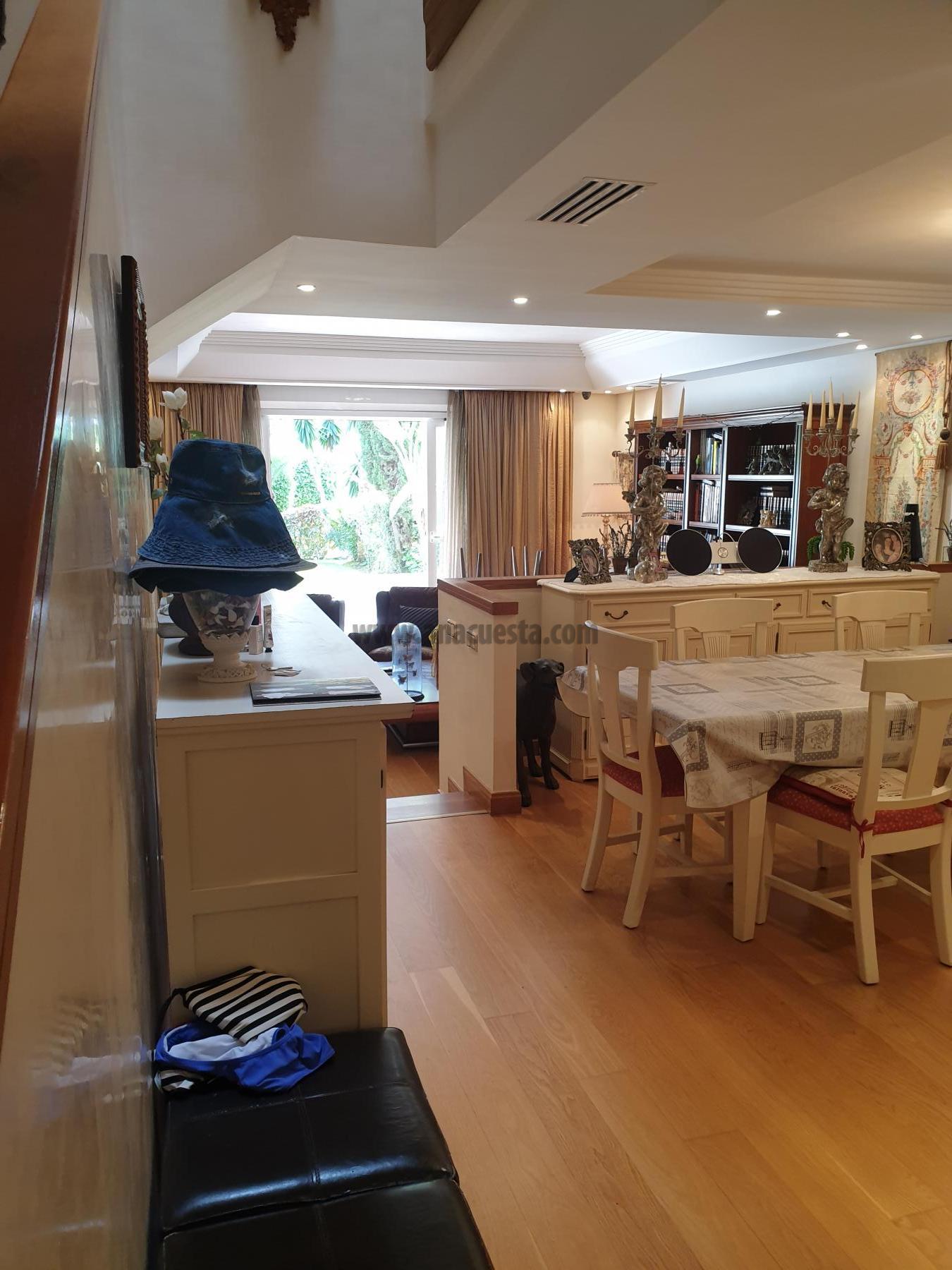 For sale of house in Estepona