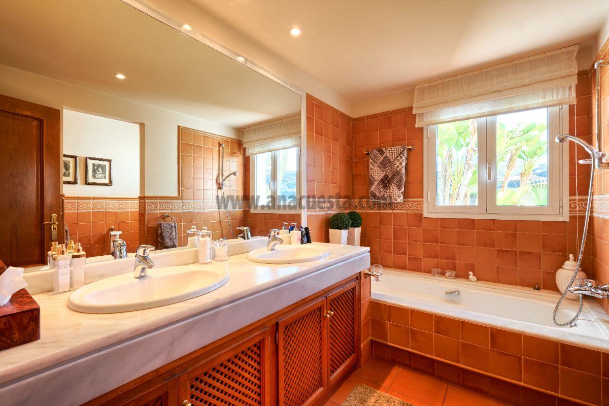 Bathroom Bathroom