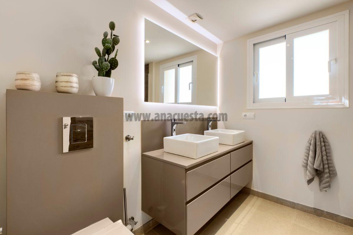 Bathroom Bathroom