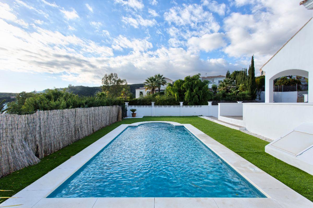 Swimming pool Swimming pool