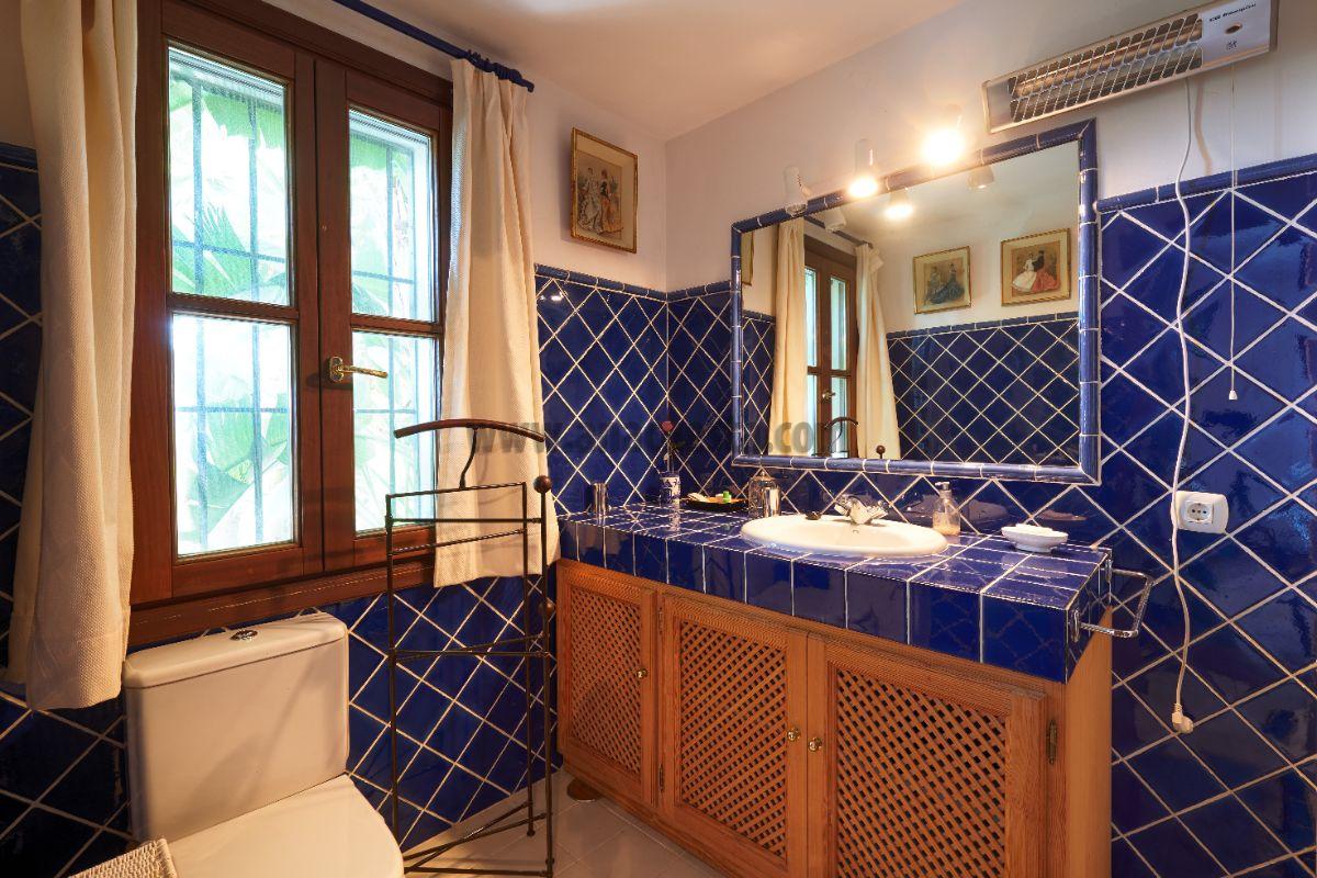 Bathroom Bathroom