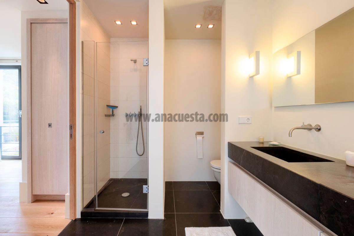 Bathroom Bathroom