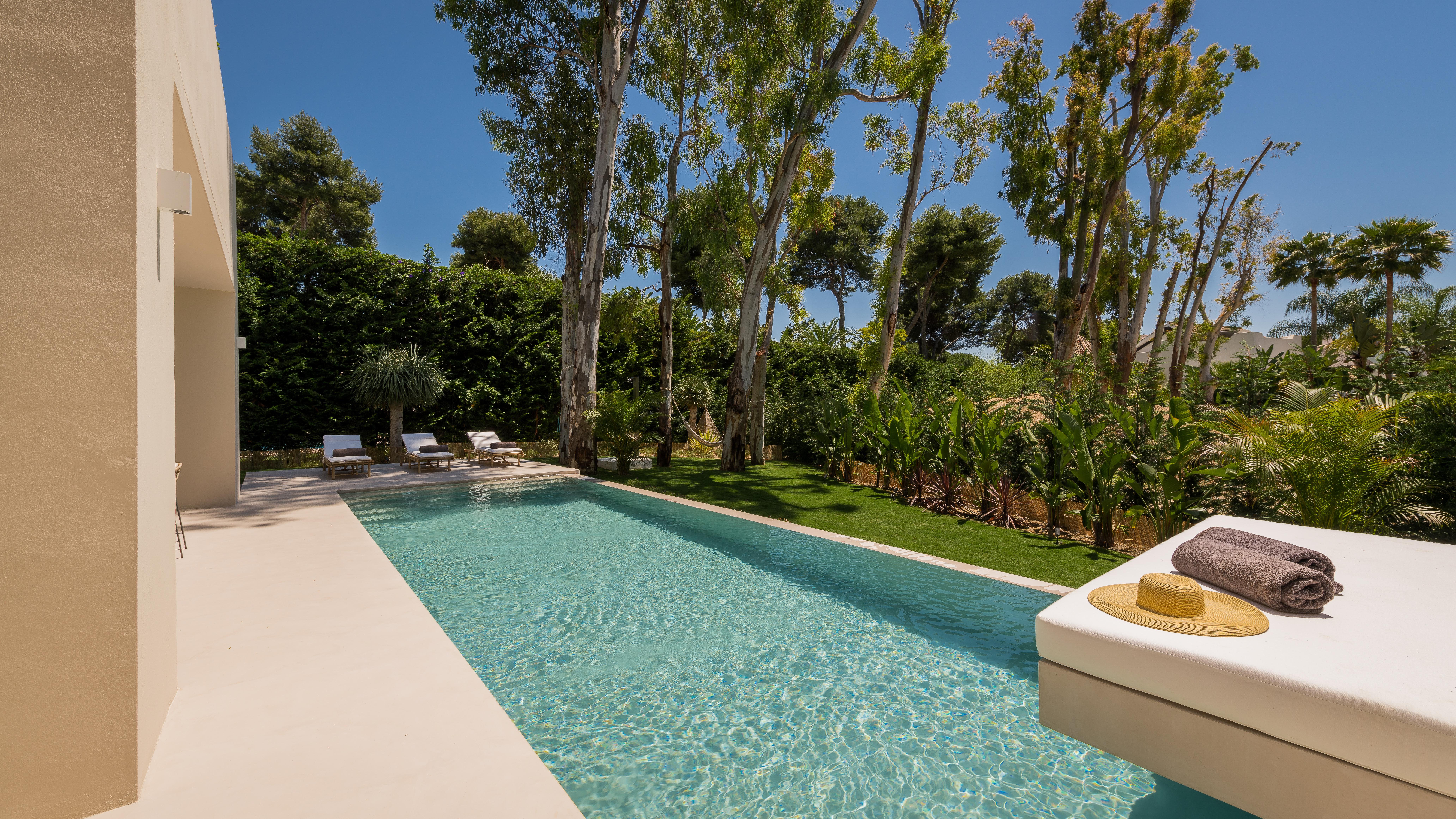 Swimming pool Swimming pool