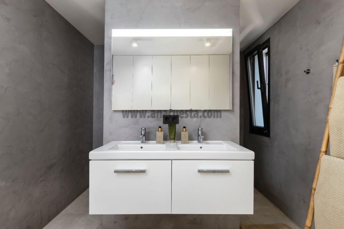 Bathroom Bathroom