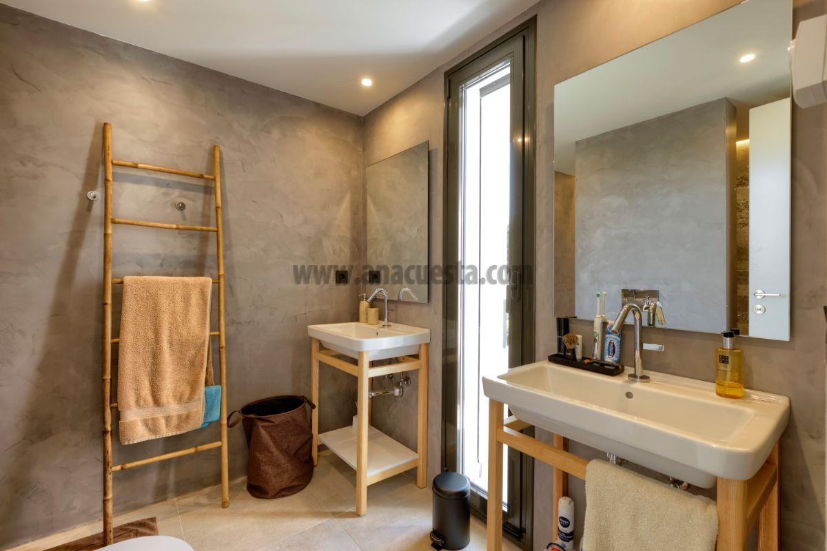 Bathroom Bathroom