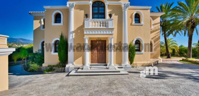 Vente de villa dans Estepona