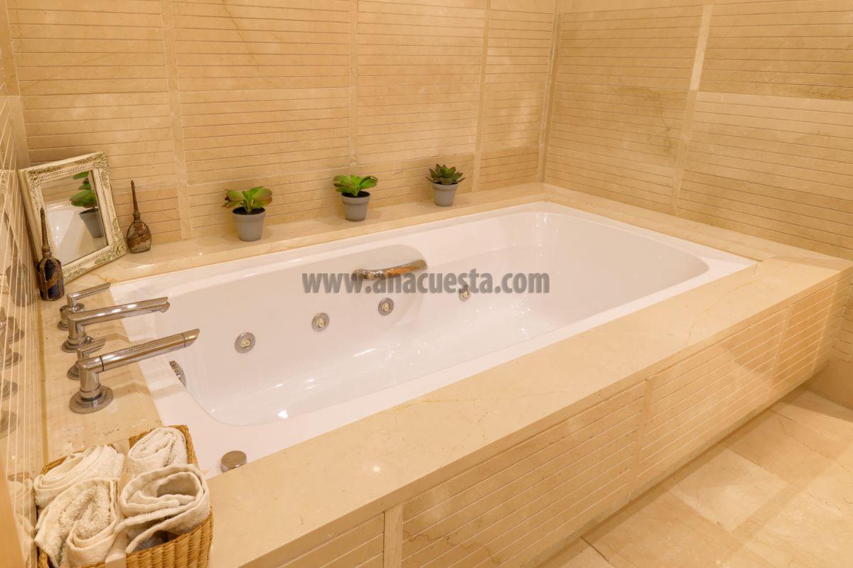 Bathroom Bathroom