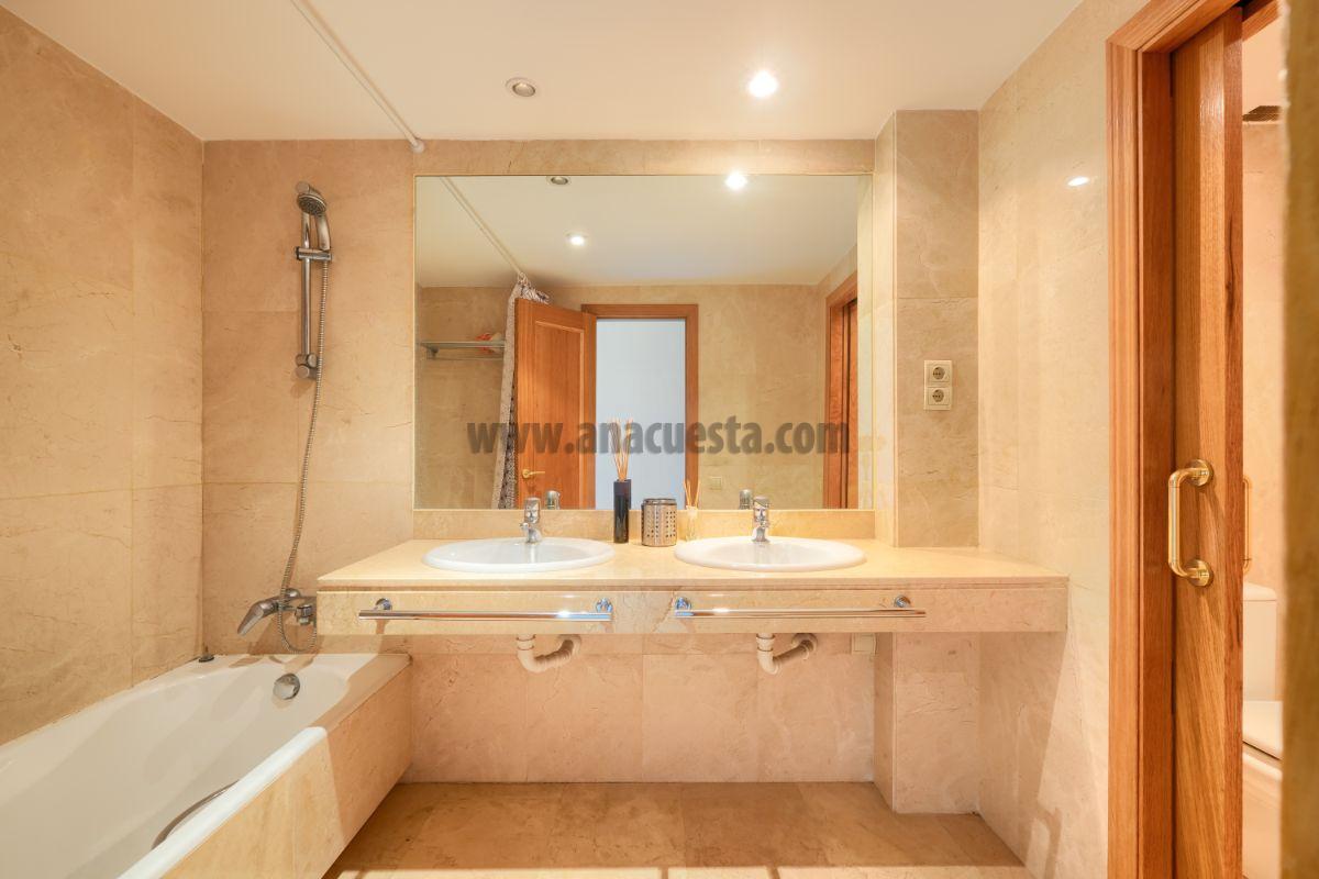 Bathroom Bathroom