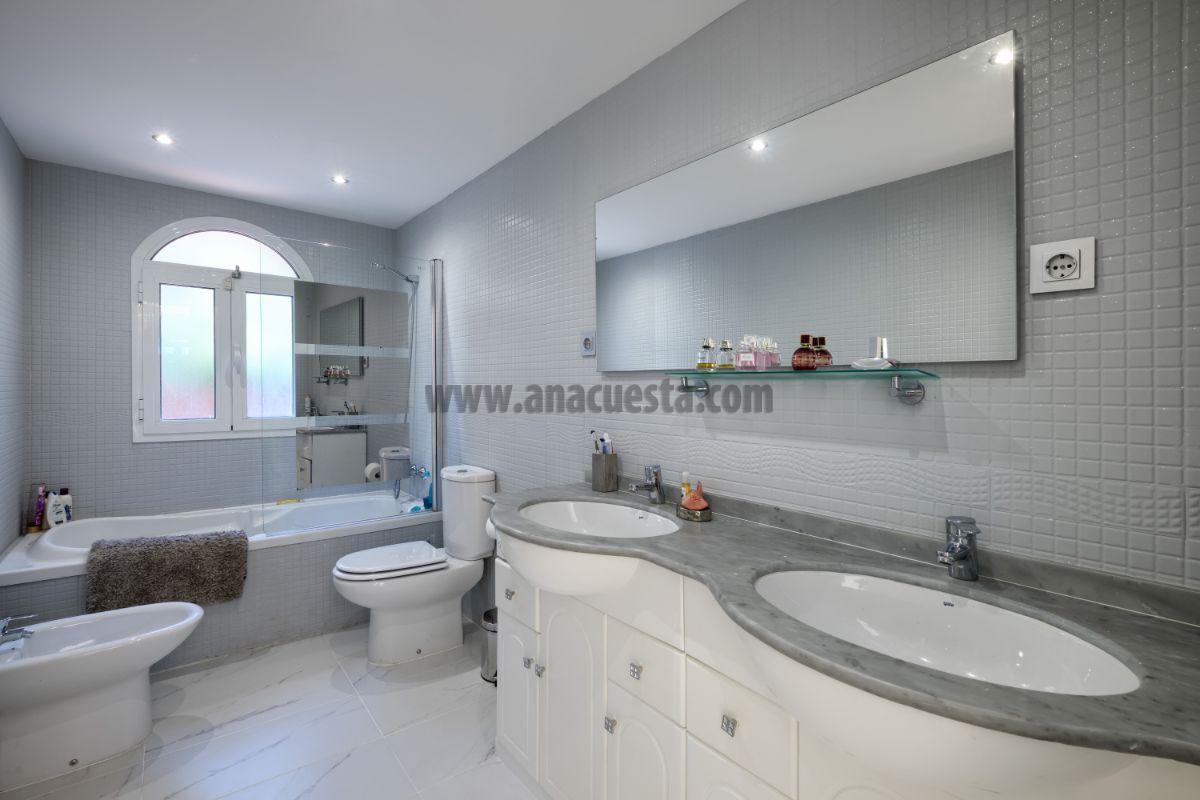 Bathroom Bathroom