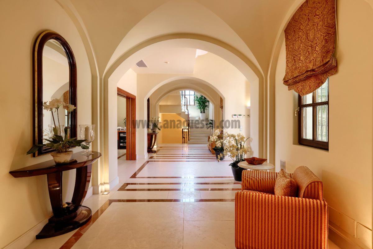 Corridor Corridor