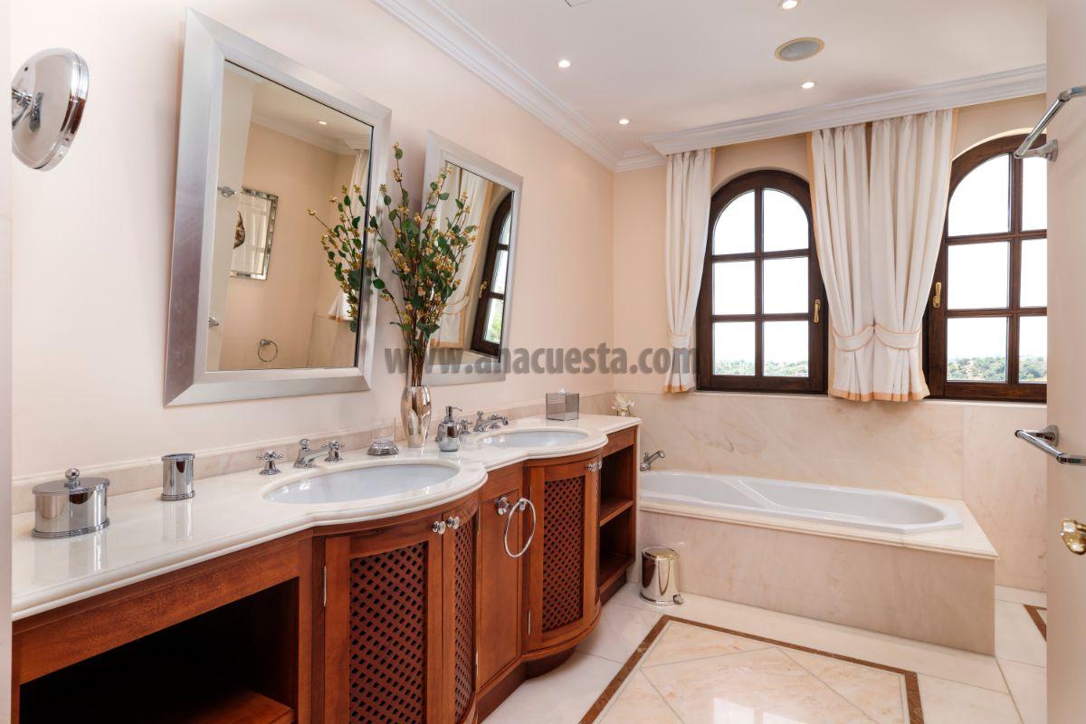 Bathroom Bathroom