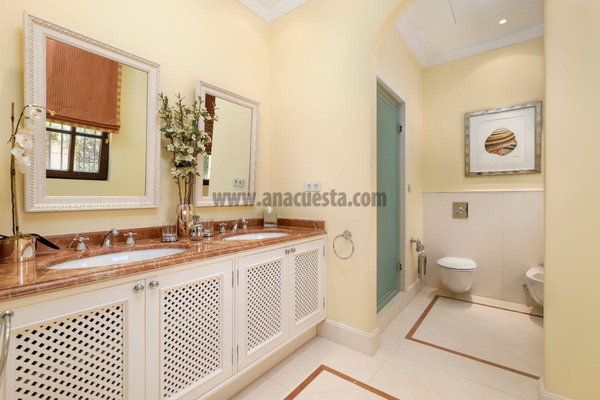 Bathroom Bathroom
