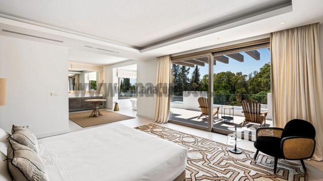 Venta de villa en Estepona