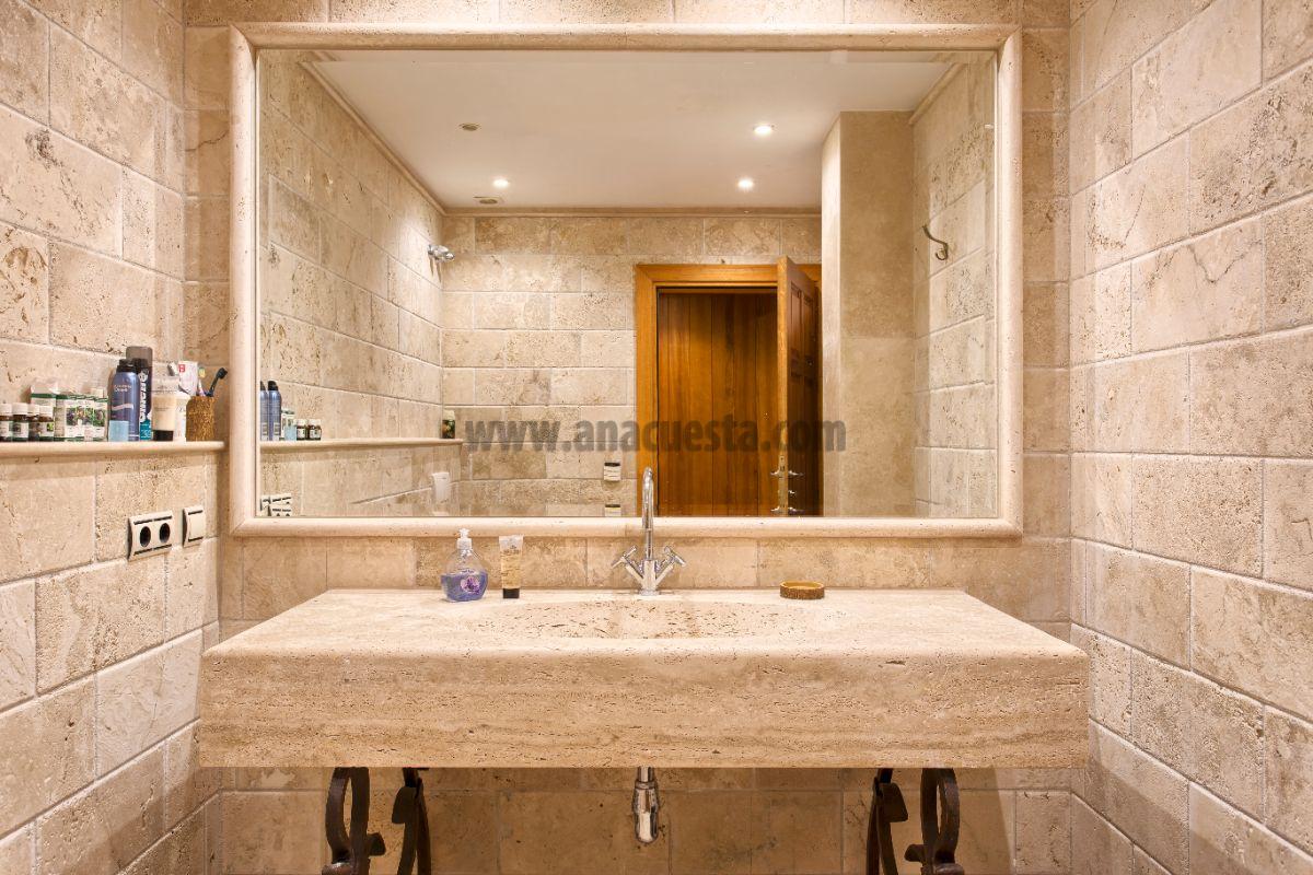 Bathroom Bathroom