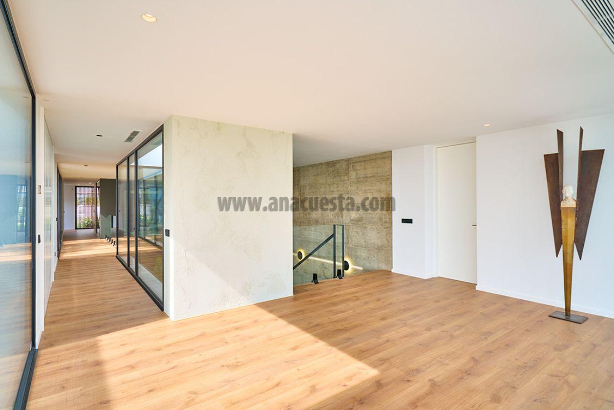 Venta de villa en San Roque