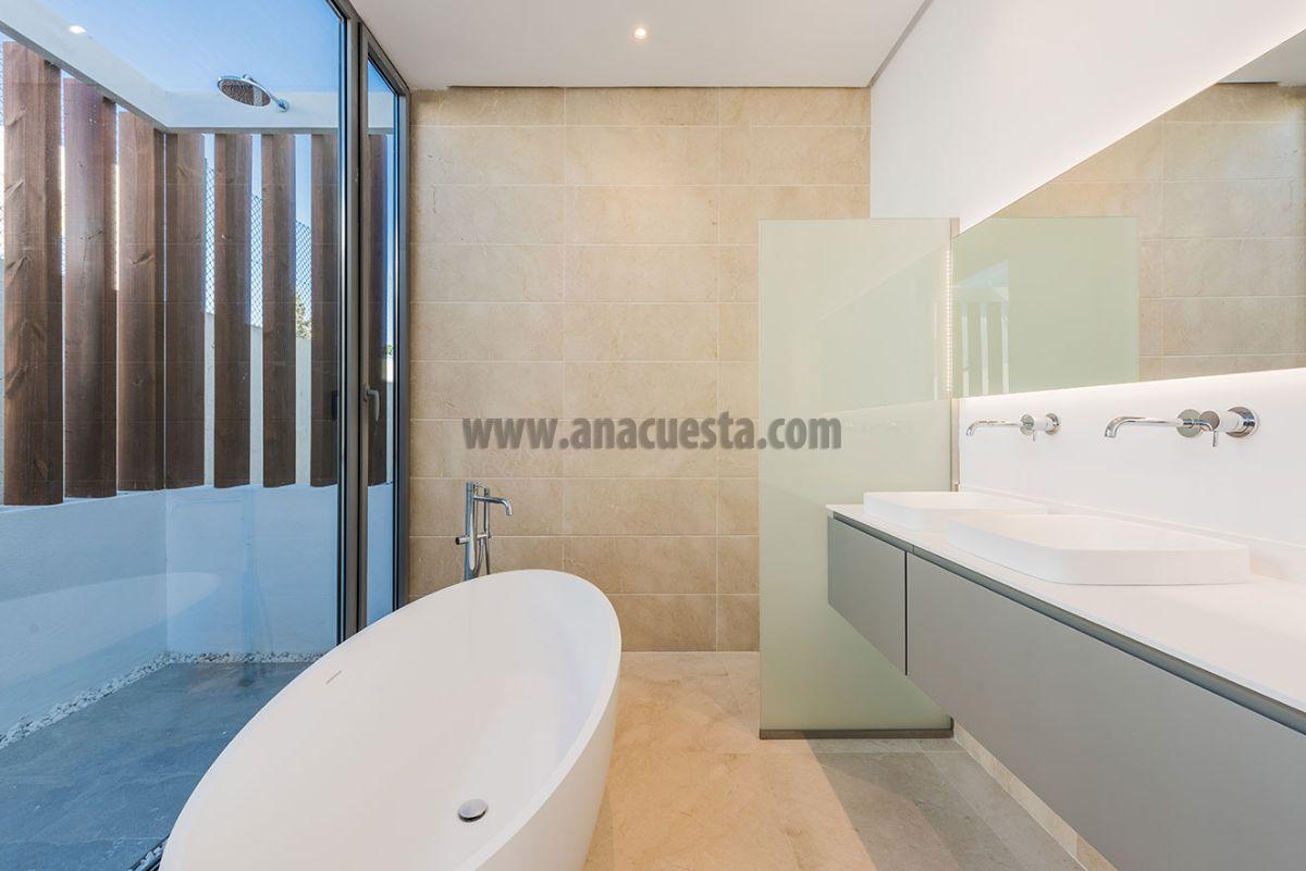Bathroom Bathroom