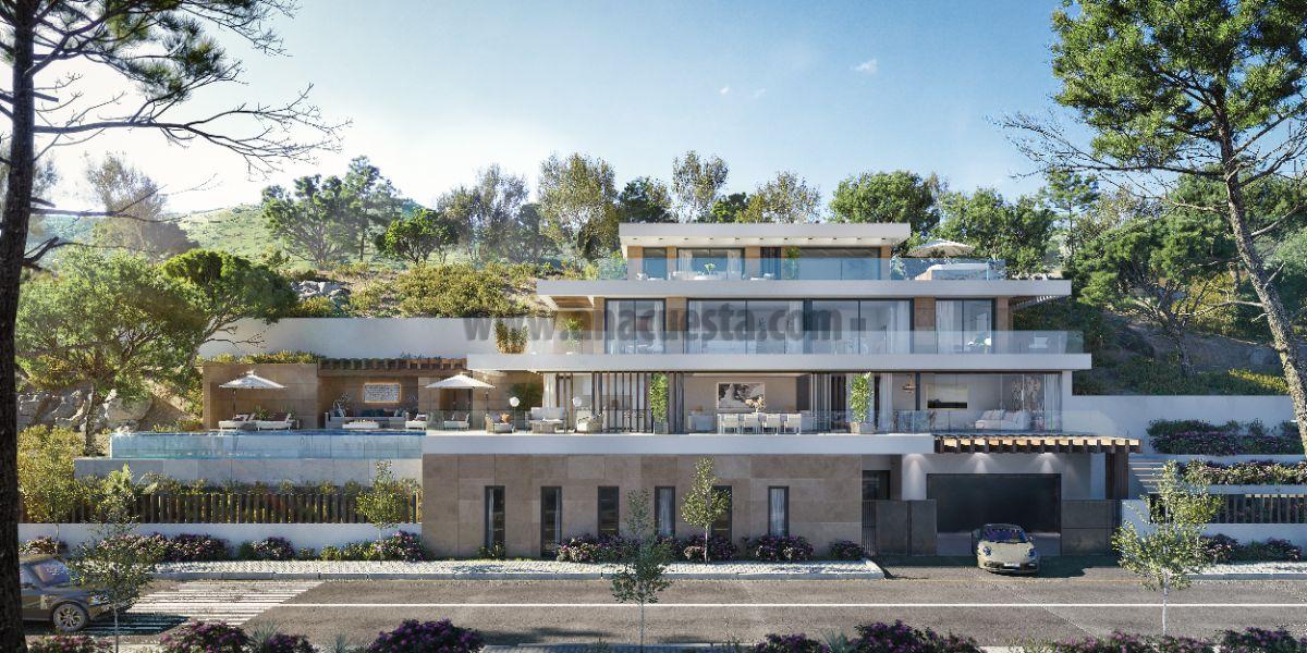 For sale of villa in Nueva Andalucía