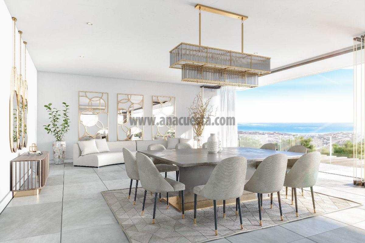 For sale of villa in Nueva Andalucía