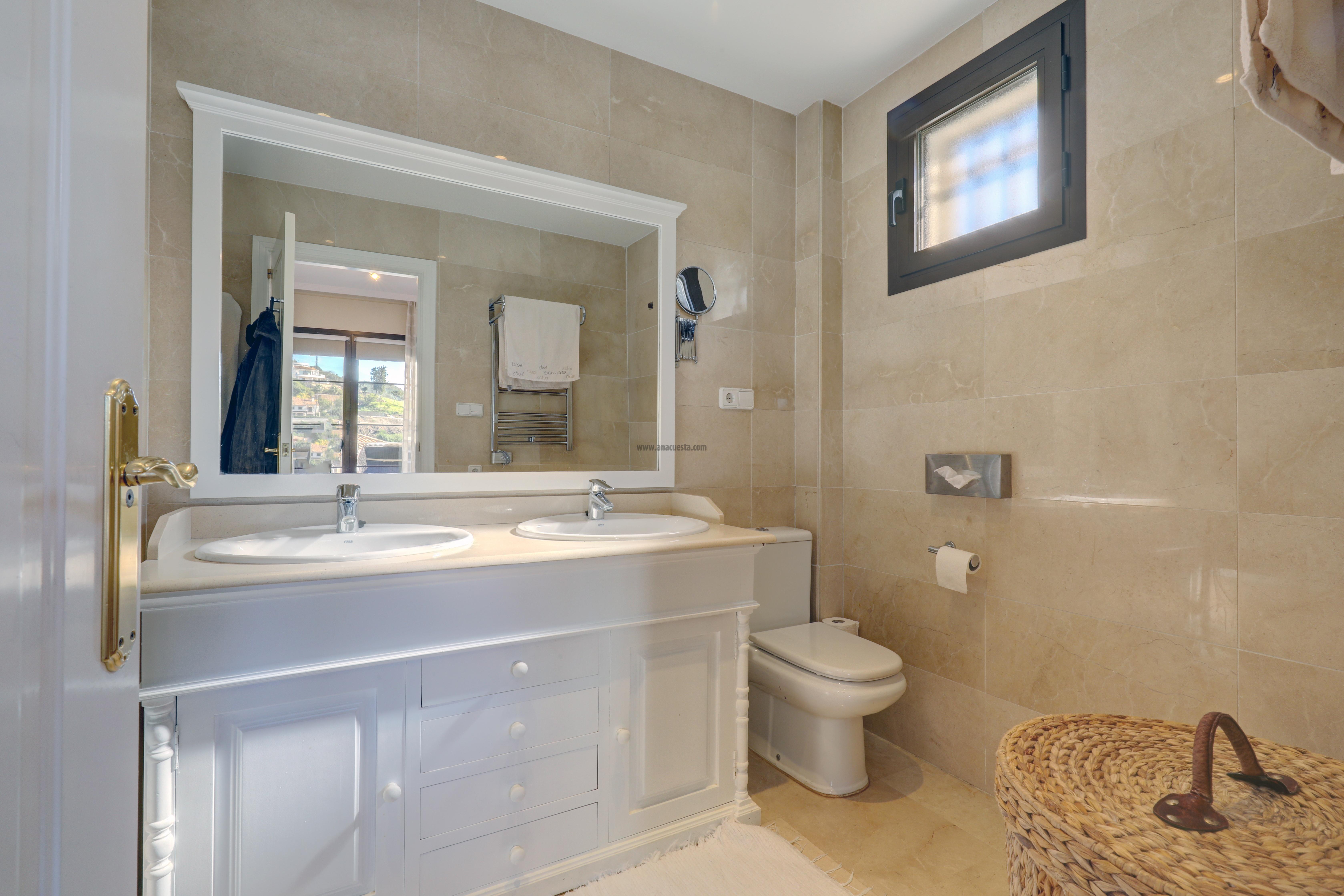 Bathroom Bathroom