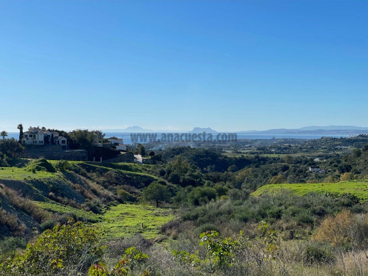 For sale of land in Estepona