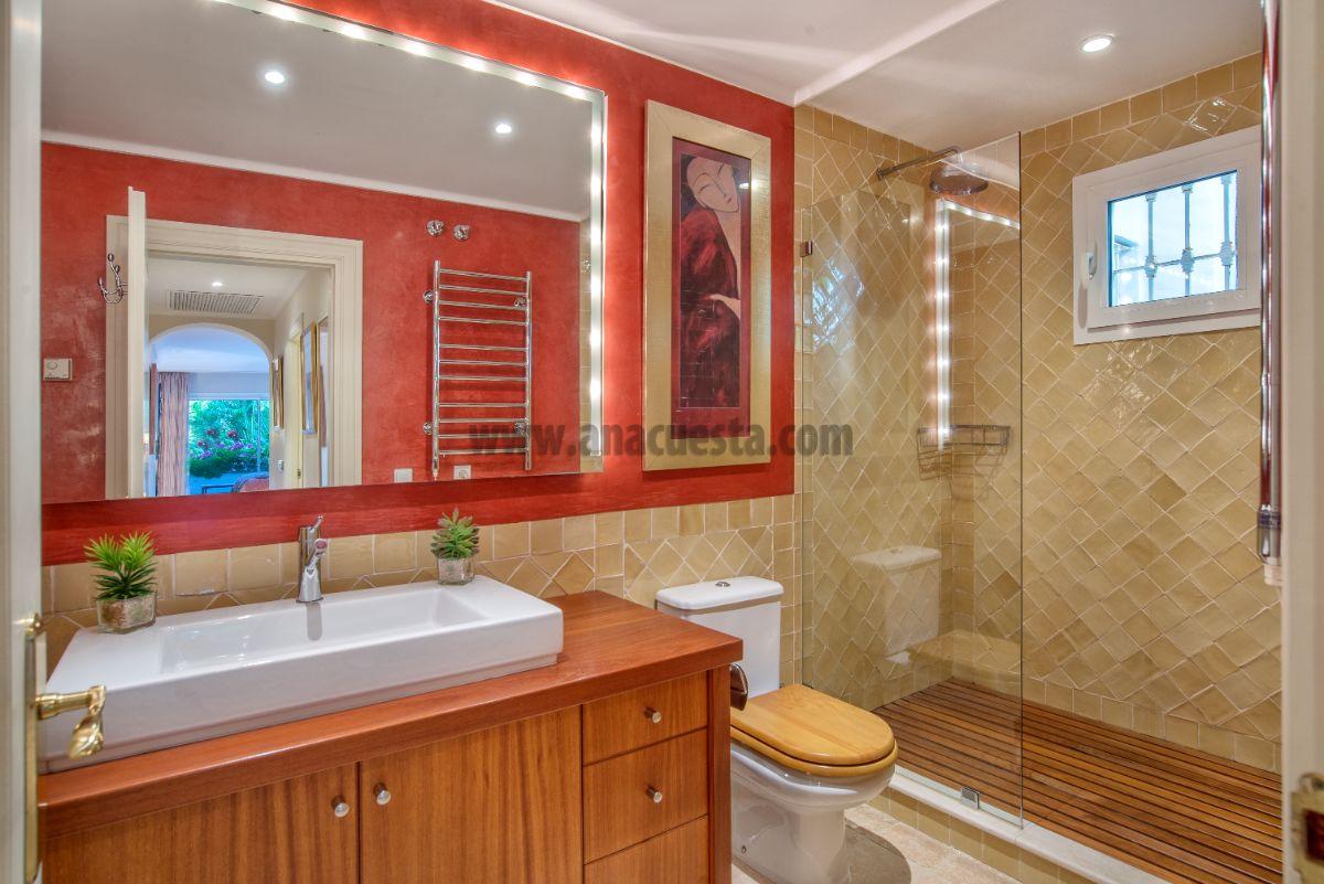 Bathroom Bathroom